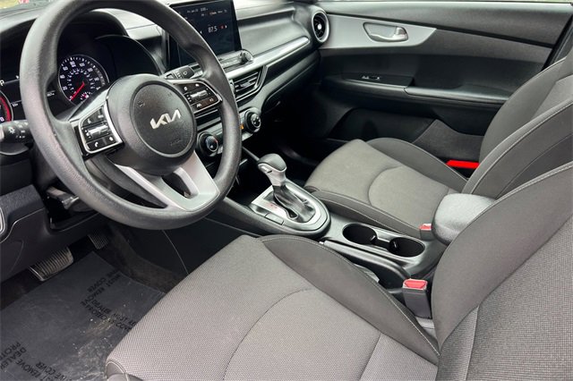 Used 2023 Kia Forte LXS image 13