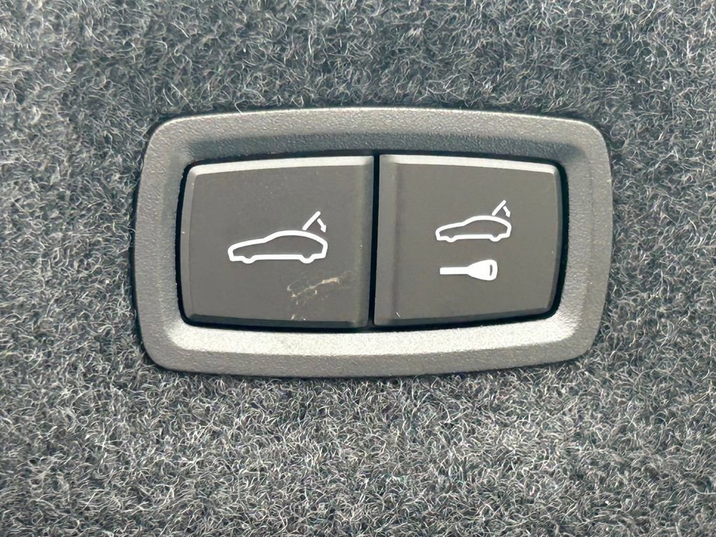 New 2026 Audi RS e-tron GT Base image 75