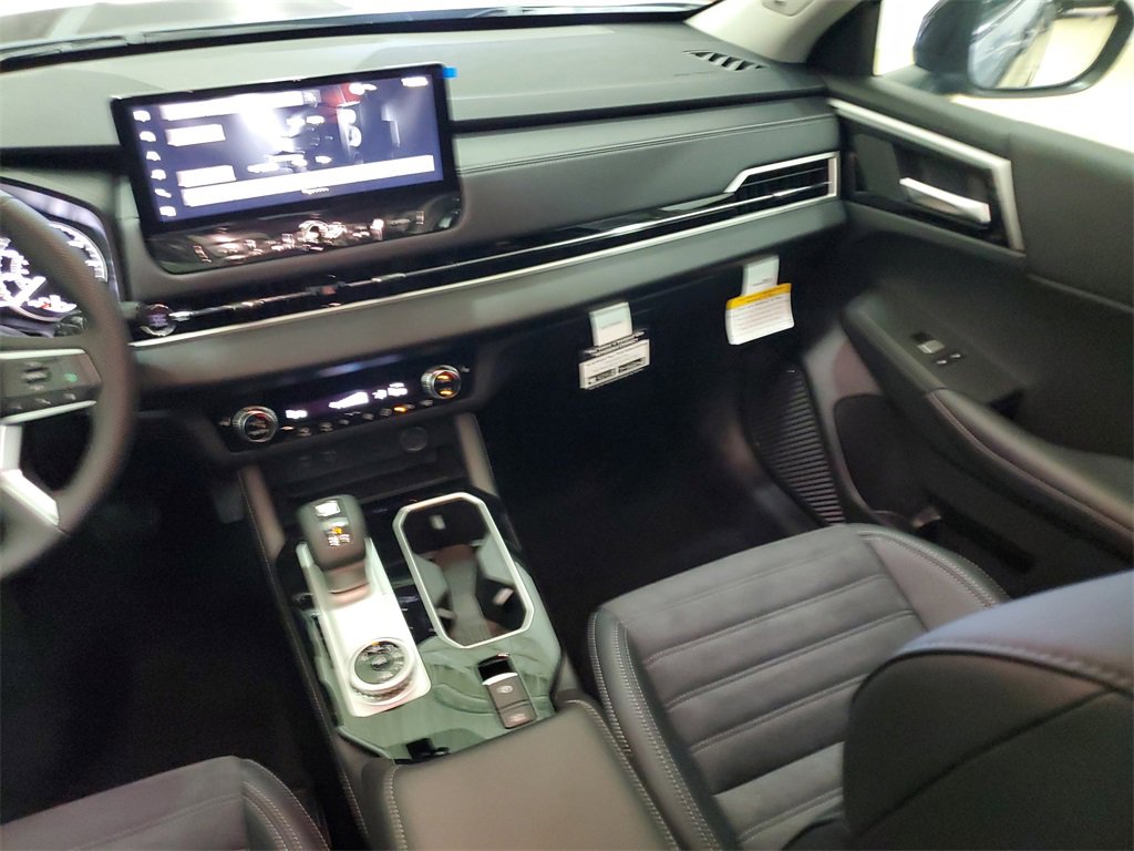 New 2025 Mitsubishi Outlander Trail Edition image 19