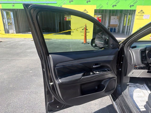Used 2022 Mitsubishi Outlander SEL AWD/4WD image 18