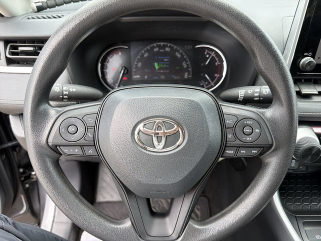 Used 2024 Toyota RAV4 LE FWD image 16