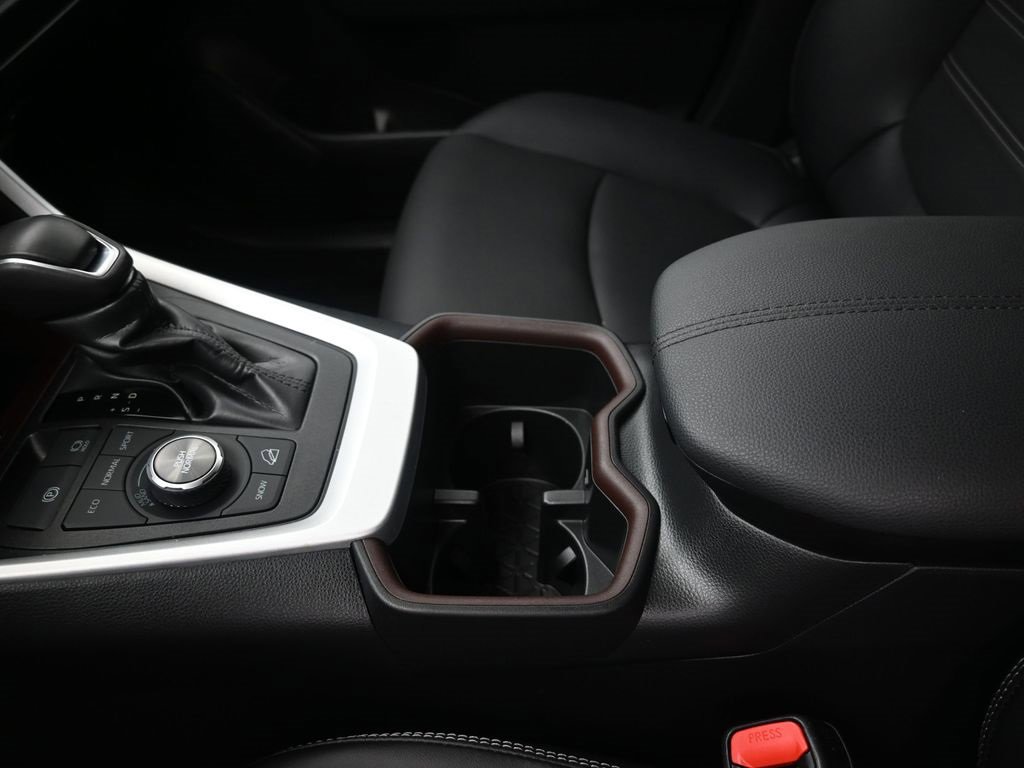 Used 2024 Toyota RAV4 Limited image 20