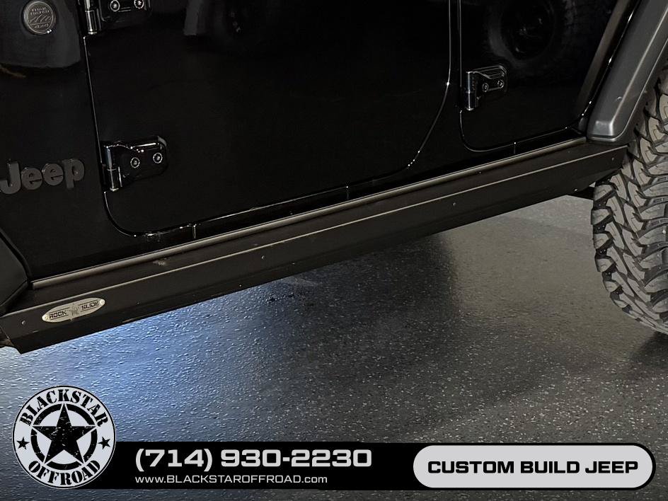 Used 2025 Jeep Wrangler Unlimited Rubicon 4xe w/ Safety Group AWD/4WD image 9