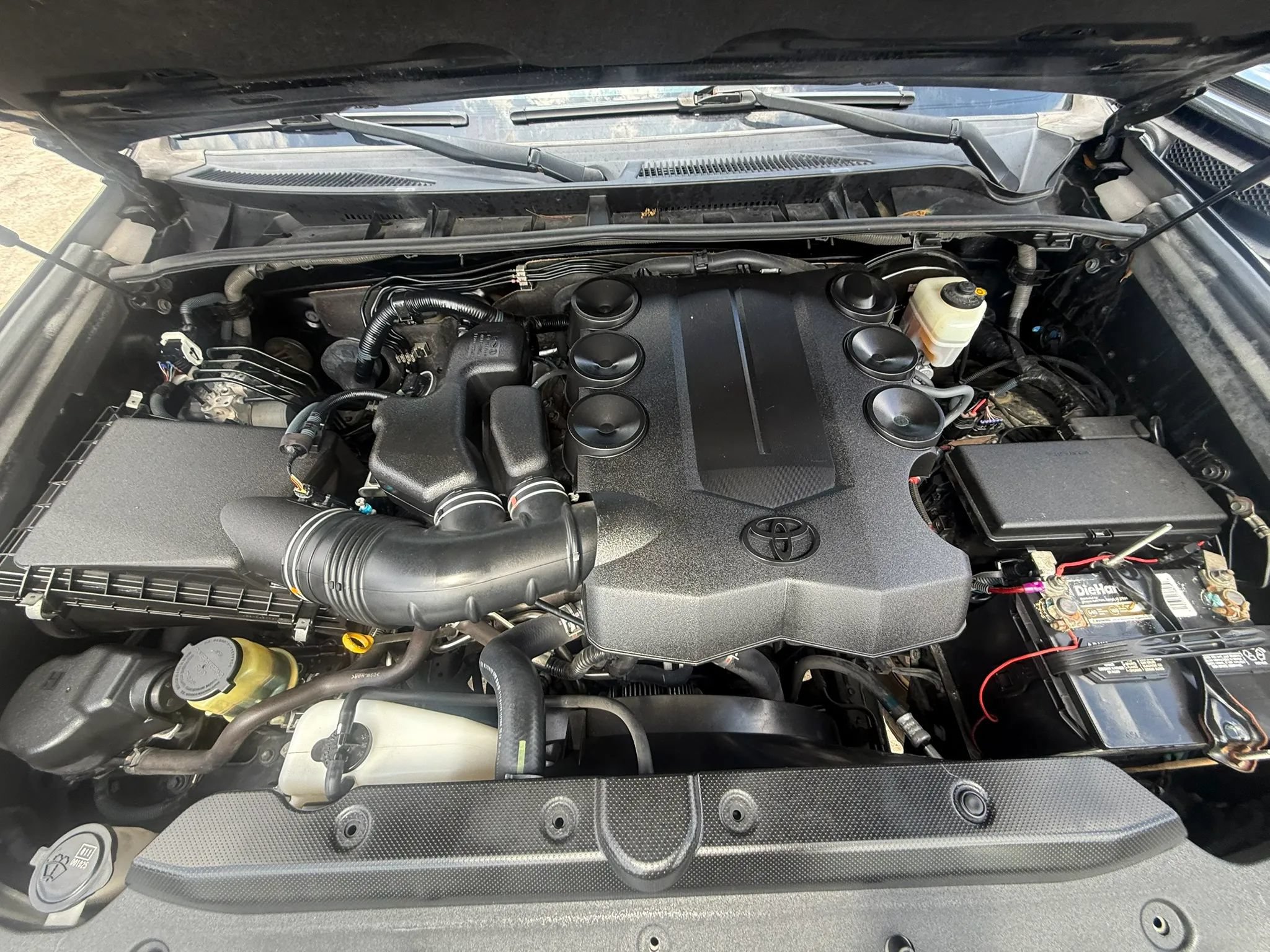Used 2018 Toyota 4Runner SR5 RWD image 33