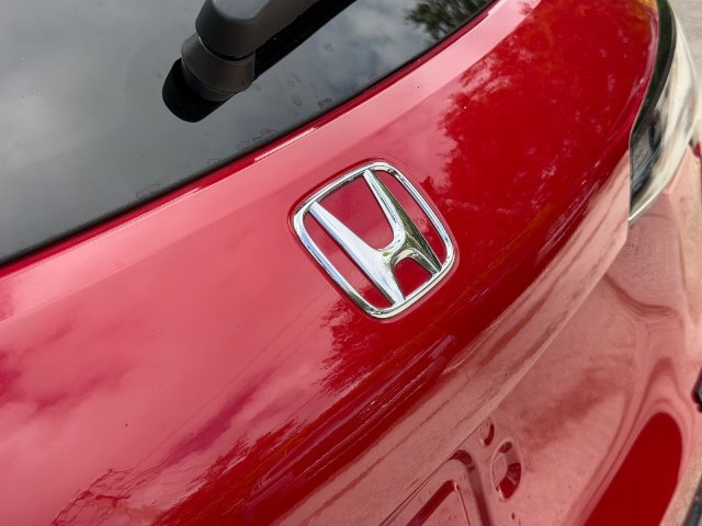 Certified 2025 Honda HR-V Sport image 18