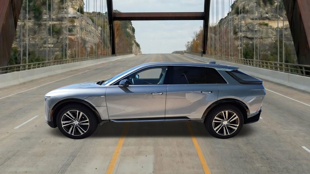 New 2026 Cadillac Lyriq Luxury image 5