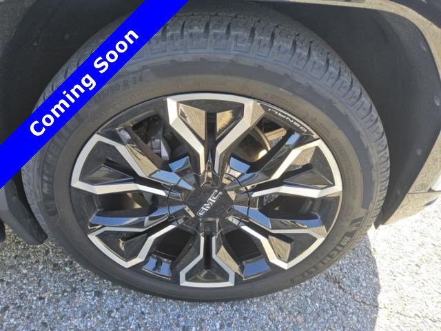 Used 2025 GMC Sierra EV Denali AWD/4WD image 17