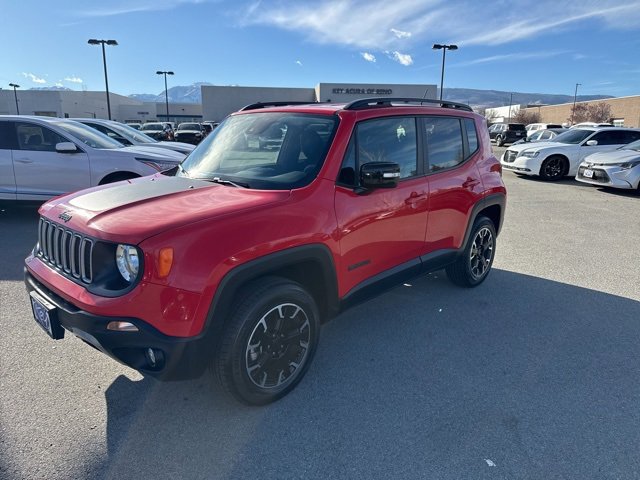 Used 2023 Jeep Renegade Latitude image 1