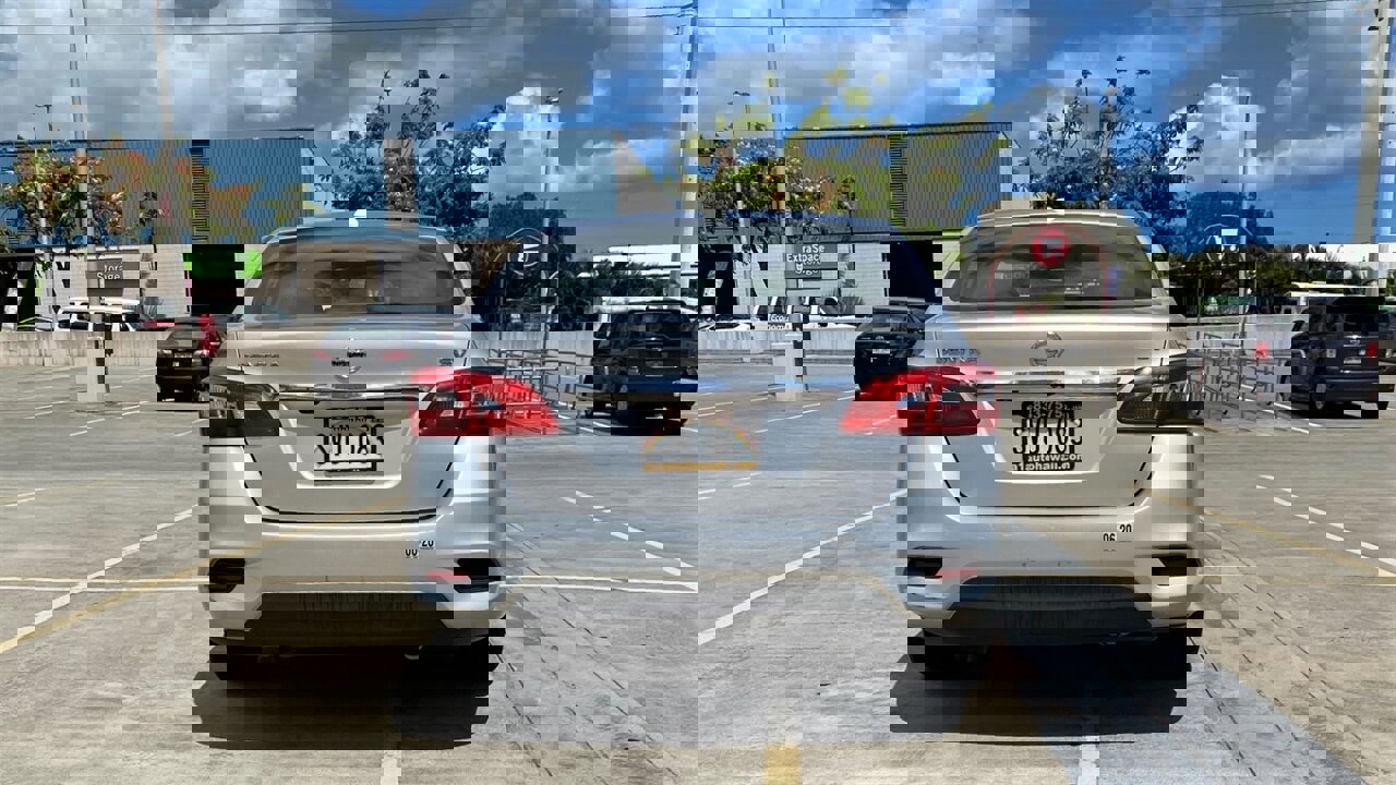 Used 2016 Nissan Sentra SV image 6