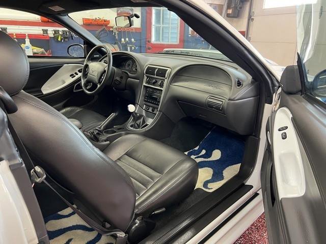 Used 2004 Ford Mustang GT RWD image 9