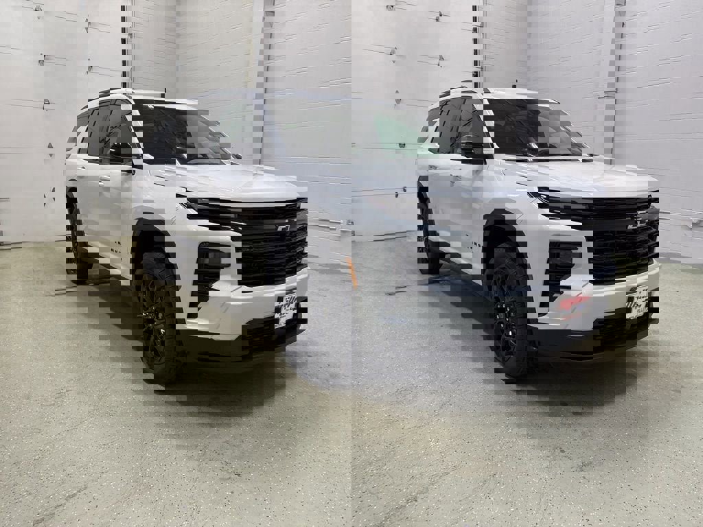 New 2026 Chevrolet Traverse LT AWD/4WD image 2