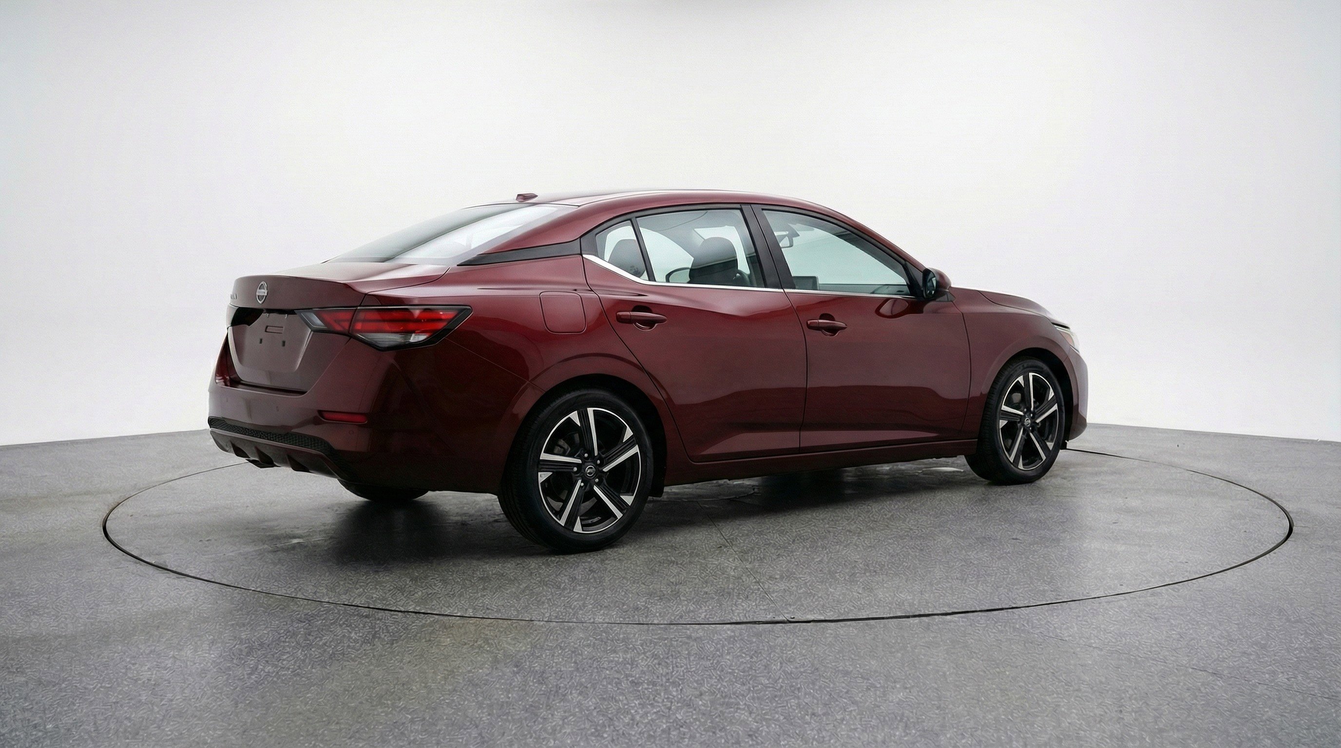 Used 2025 Nissan Sentra SV FWD image 9
