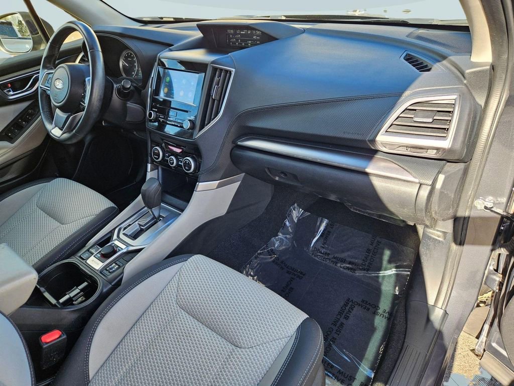 Used 2023 Subaru Forester Premium image 31