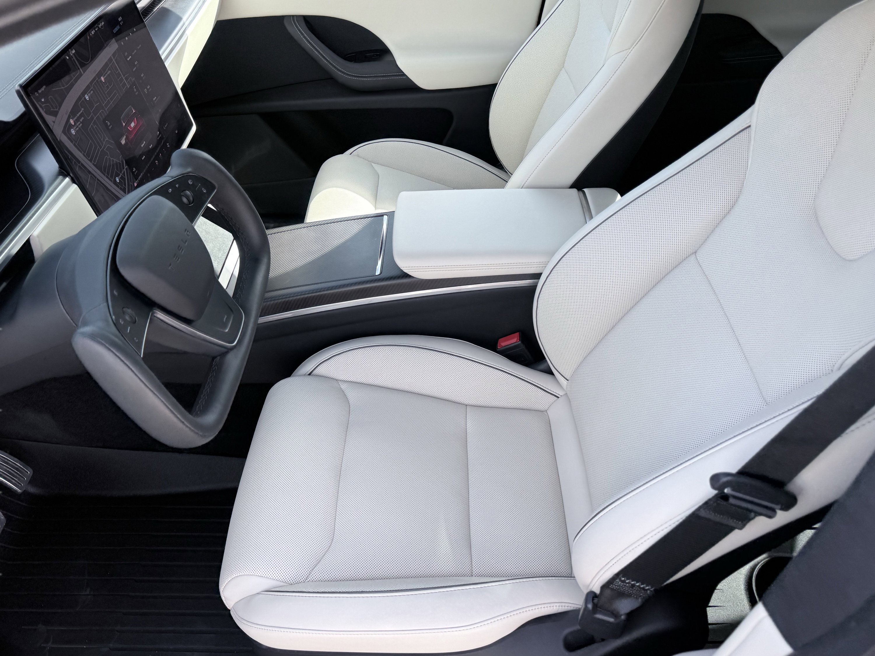 Used 2025 Tesla Model X Plaid image 34