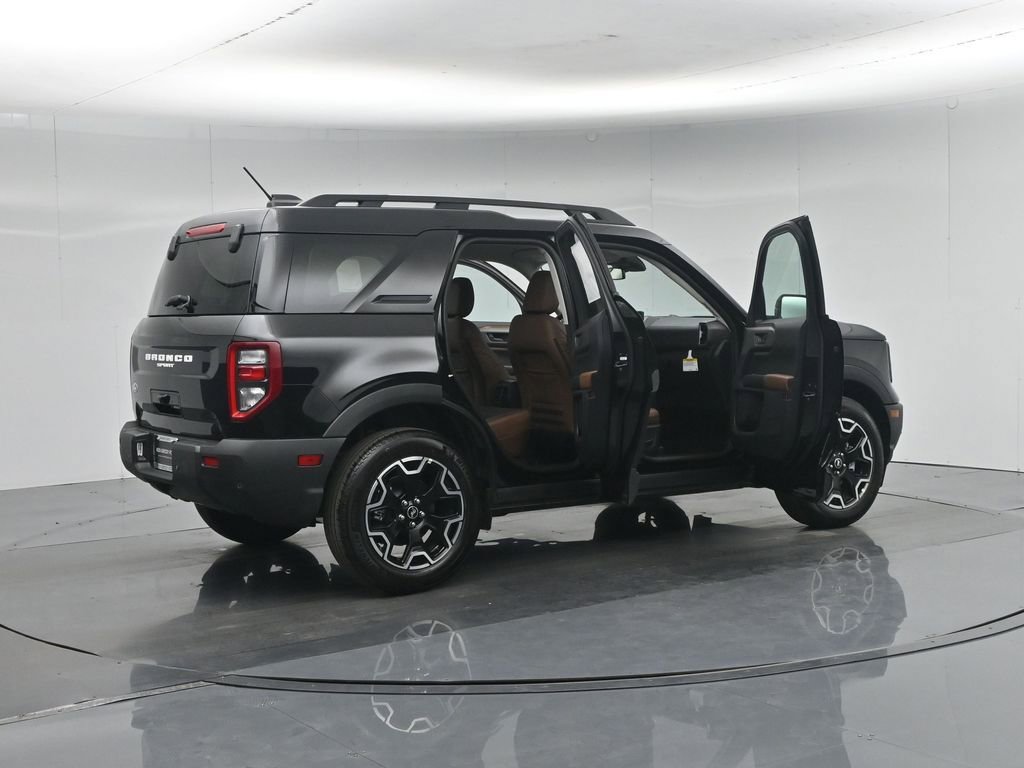 New 2026 Ford Bronco Sport Outer Banks w/ Outer Banks Tech Package+ AWD/4WD image 5