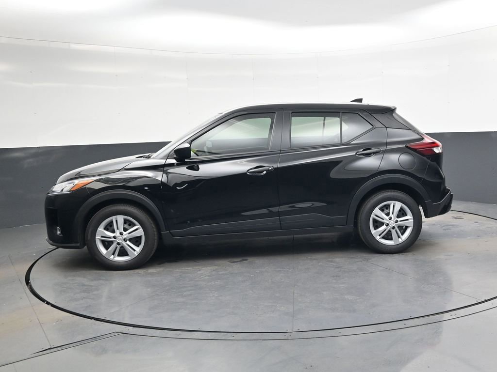 Certified 2025 Nissan Kicks Play S FWD image 12