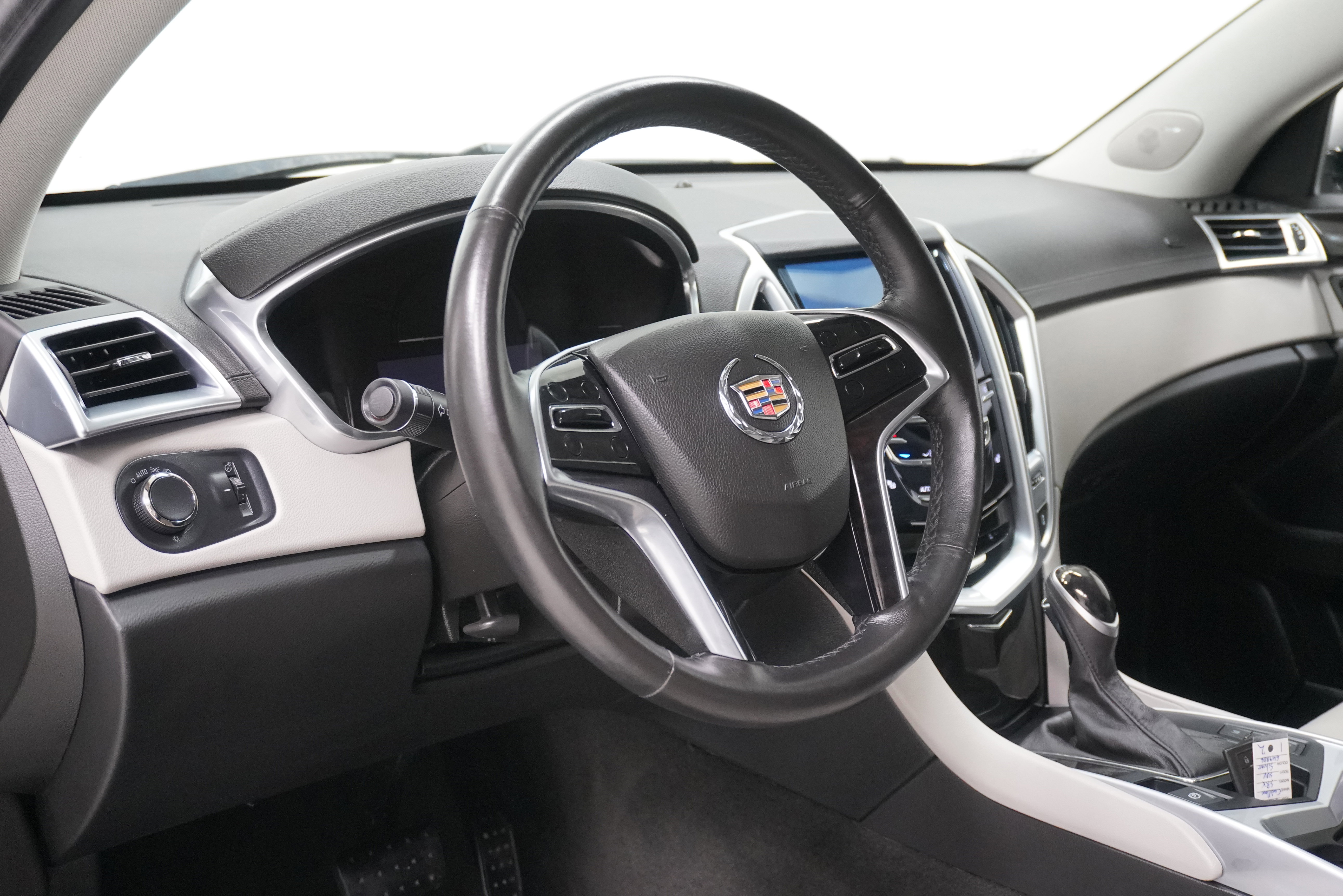 Used 2013 Cadillac SRX Luxury w/ Driver Awareness Package image 9