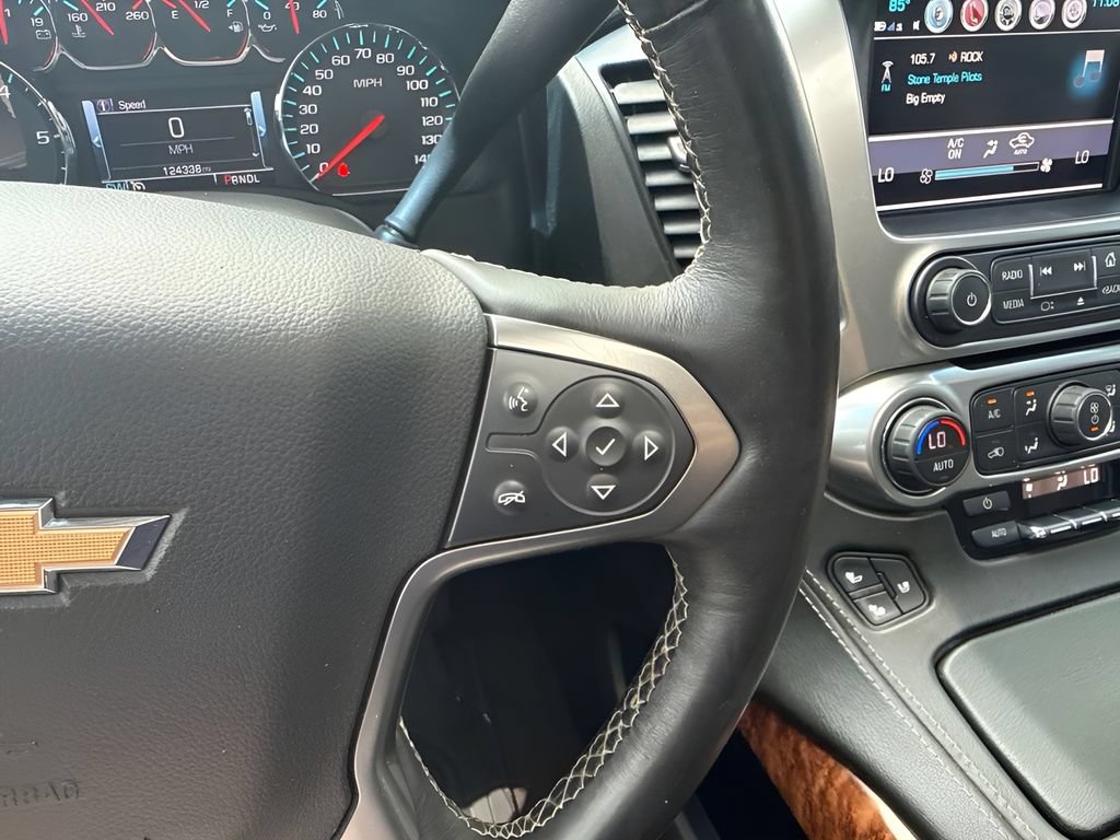 Used 2018 Chevrolet Suburban Premier AWD/4WD image 21