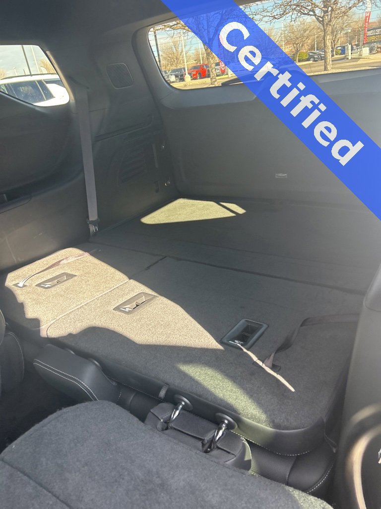 Certified 2025 Chevrolet Traverse LT image 12