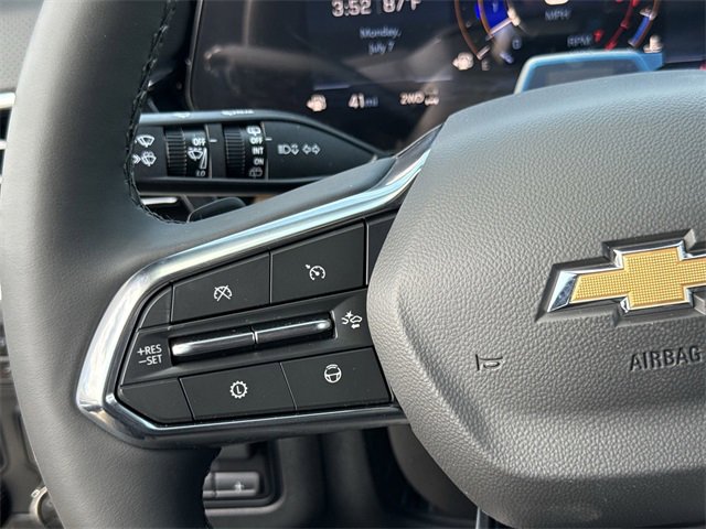 New 2025 Chevrolet Suburban High Country image 13