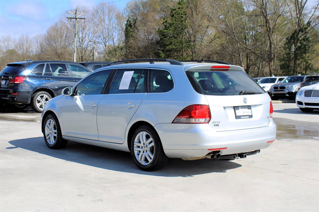 Used 2012 Volkswagen Jetta TDI image 5