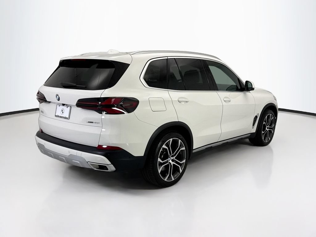 Certified 2026 BMW X5 xDrive40i w/ Climate Comfort Package AWD/4WD image 5