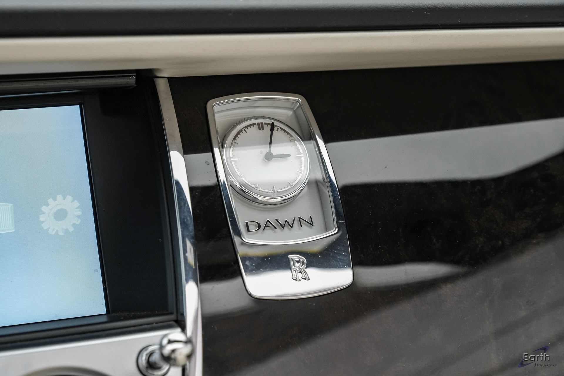 Used 2017 Rolls-Royce Dawn RWD image 86