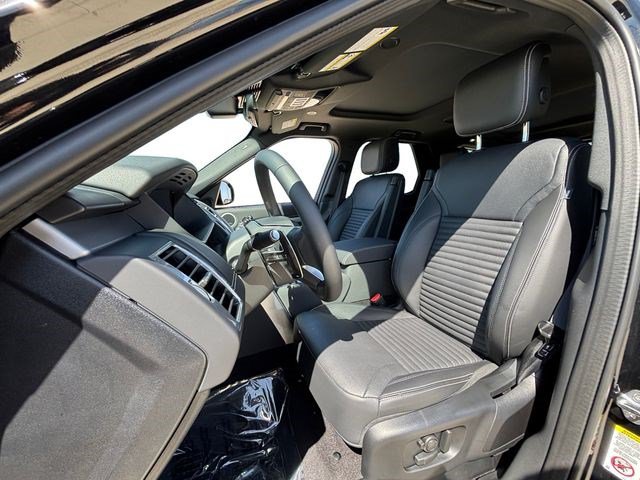 Certified 2025 Land Rover Discovery Dynamic SE AWD/4WD image 10
