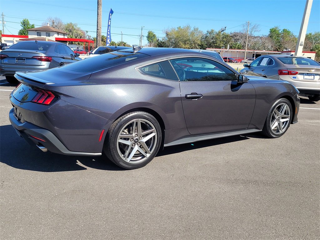 Used 2024 Ford Mustang Premium image 4