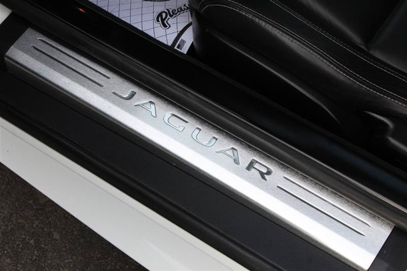 Used 2016 Jaguar F-TYPE R AWD/4WD image 42