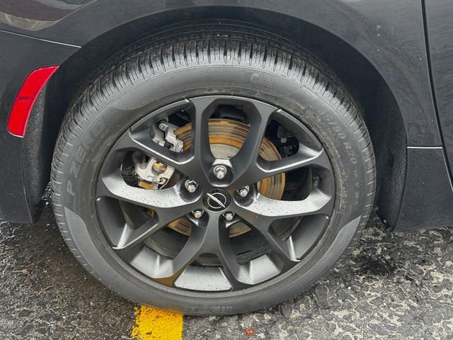 Used 2023 Chrysler Pacifica Touring-L w/ S Appearance Package image 12