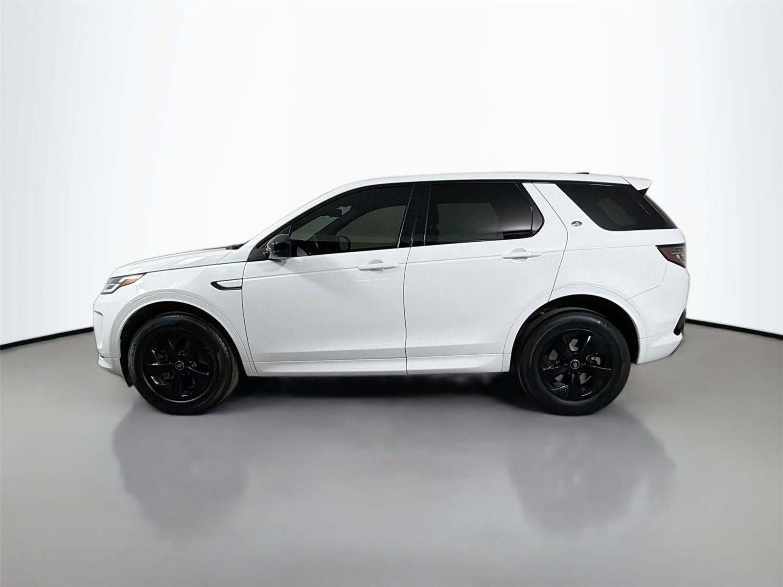 Used 2022 Land Rover Discovery Sport S R-Dynamic image 9