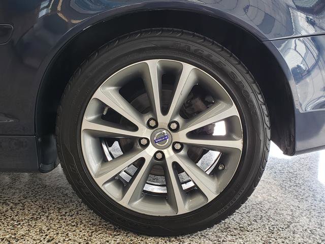 Used 2012 Volvo C70 T5 w/ Climate Pkg image 27