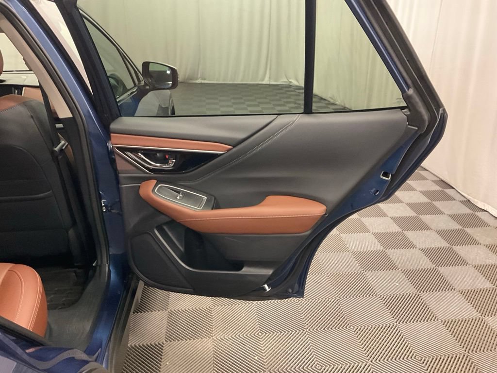 Used 2022 Subaru Outback Touring XT AWD/4WD image 28