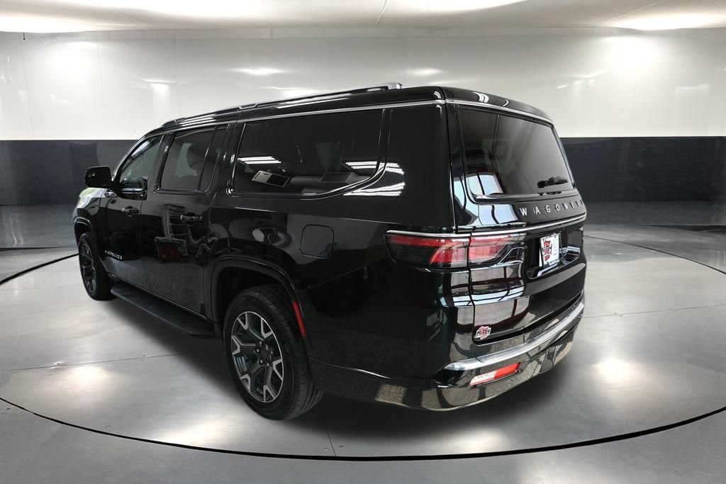 Used 2024 Jeep Wagoneer L Series III w/ Rear Seat Video Group 1 AWD/4WD image 9