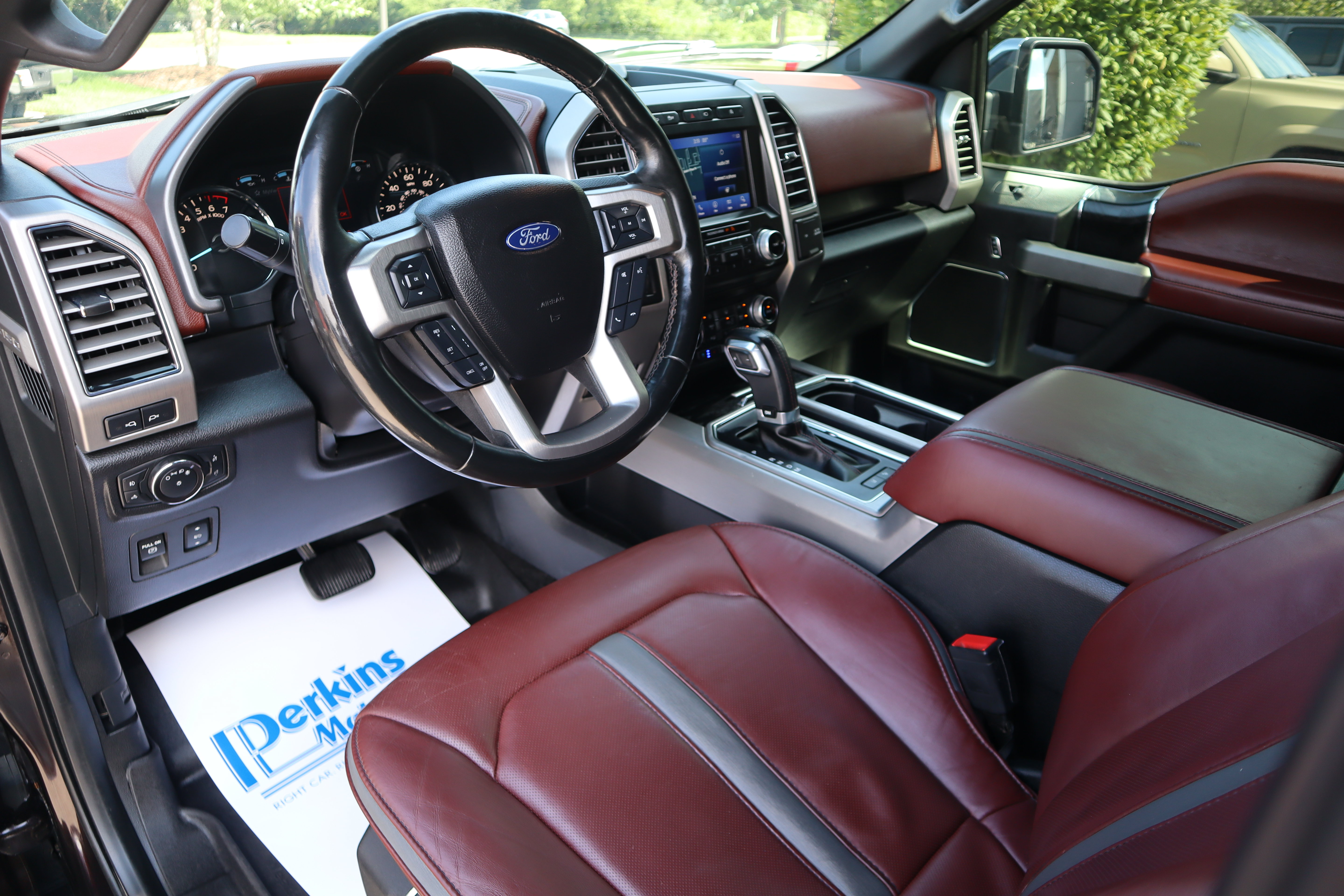 Used 2018 Ford F150 Platinum w/ Equipment Group 701A Luxury AWD/4WD image 27