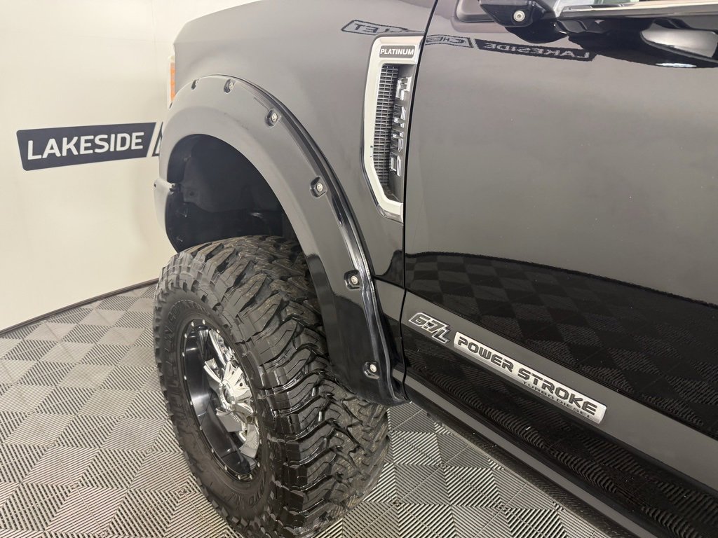 Used 2017 Ford F250 Platinum w/ Platinum Ultimate Package image 9