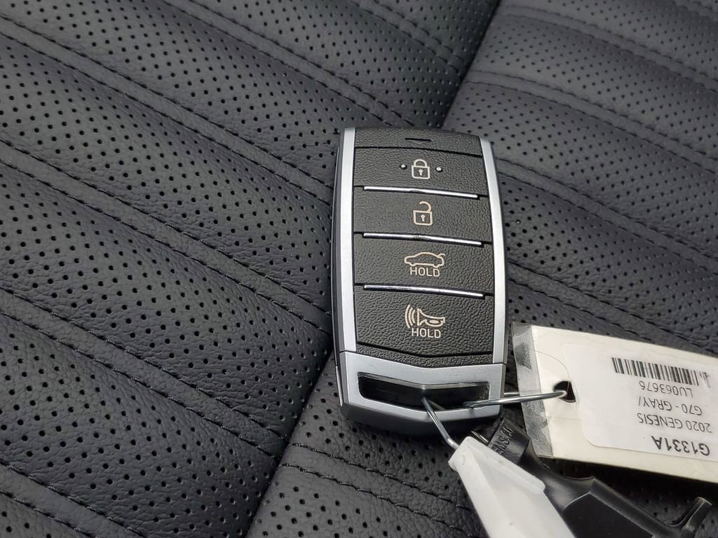 Used 2020 Genesis G70 2.0T w/ Elite Package image 30