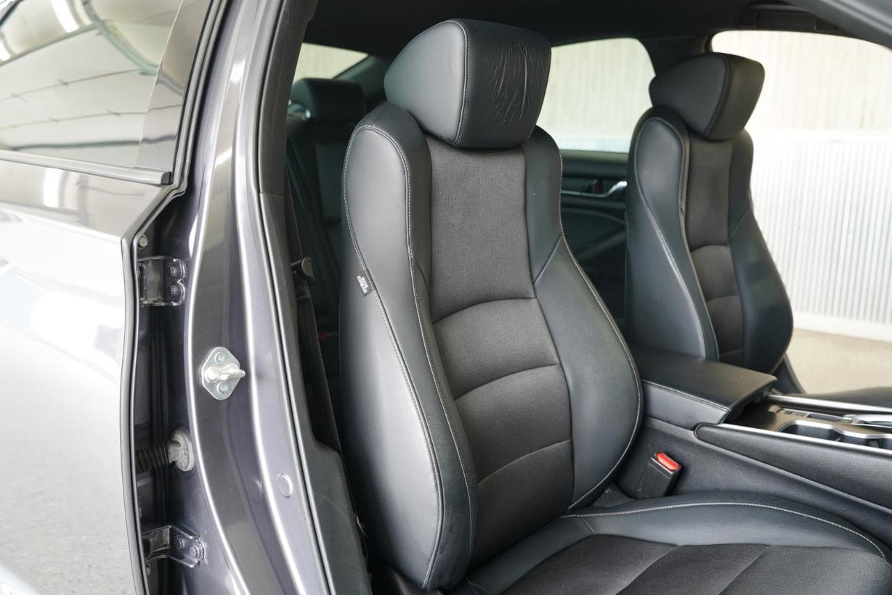 Used 2018 Honda Accord Sport image 32