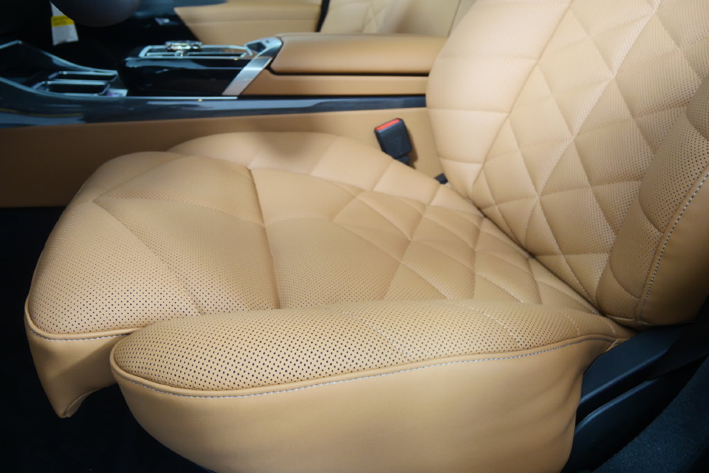 New 2026 BMW 740i RWD image 9