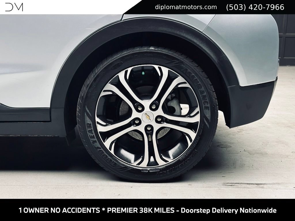 Used 2017 Chevrolet Bolt Premier w/ Driver Confidence II Package FWD image 39