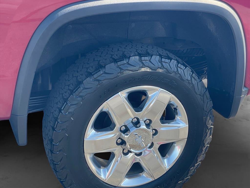 Used 2020 Chevrolet Silverado 2500 LTZ w/ LTZ Premium Package AWD/4WD image 29