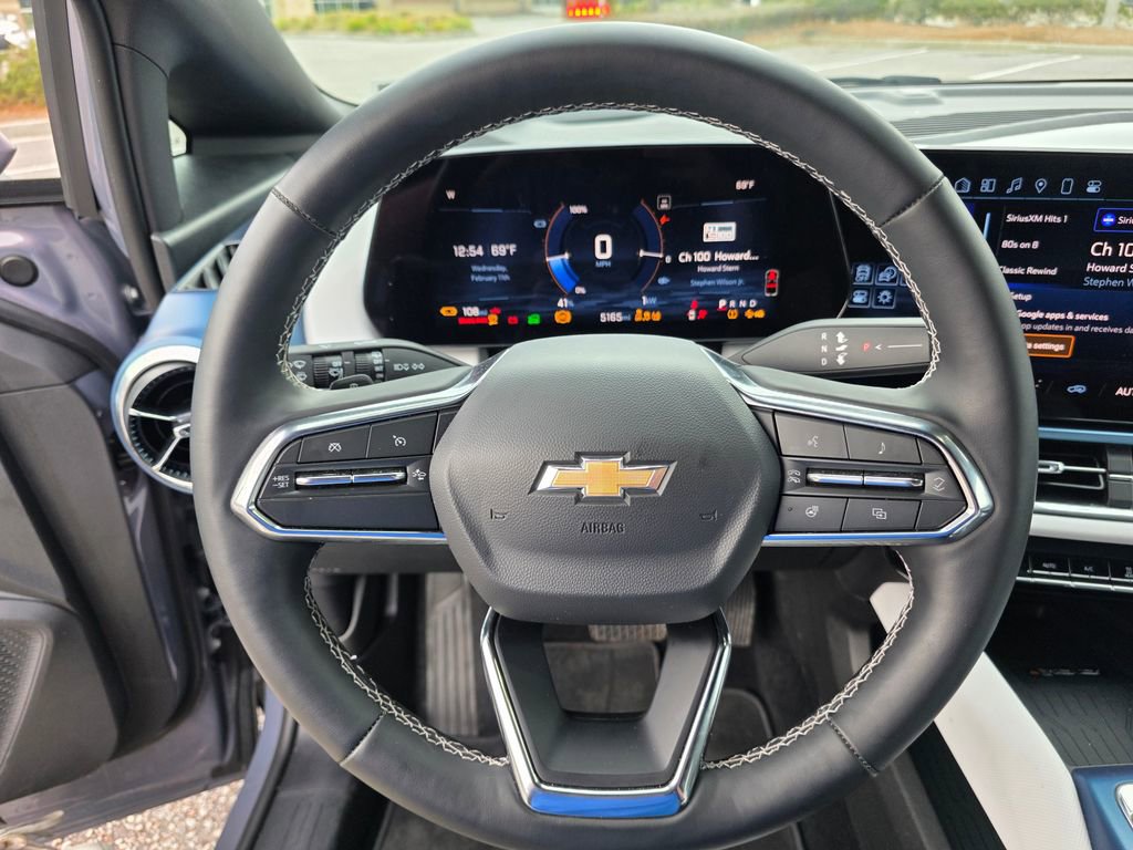 Certified 2025 Chevrolet Equinox EV LT image 21