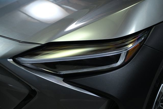 Used 2025 Subaru Solterra Premium image 18