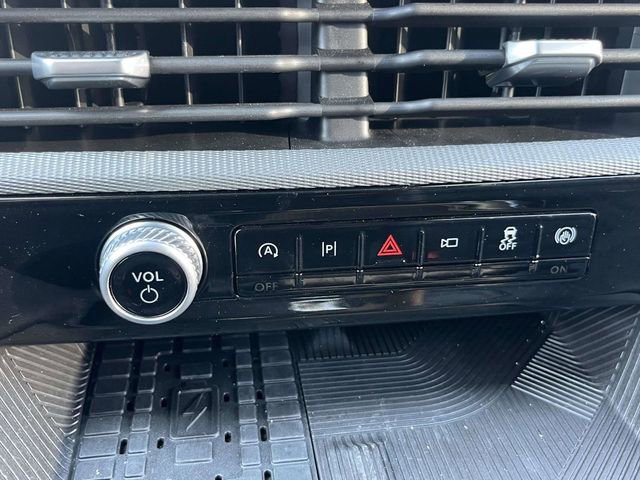 Certified 2025 Ford Explorer ST-Line w/ Premium Package image 19