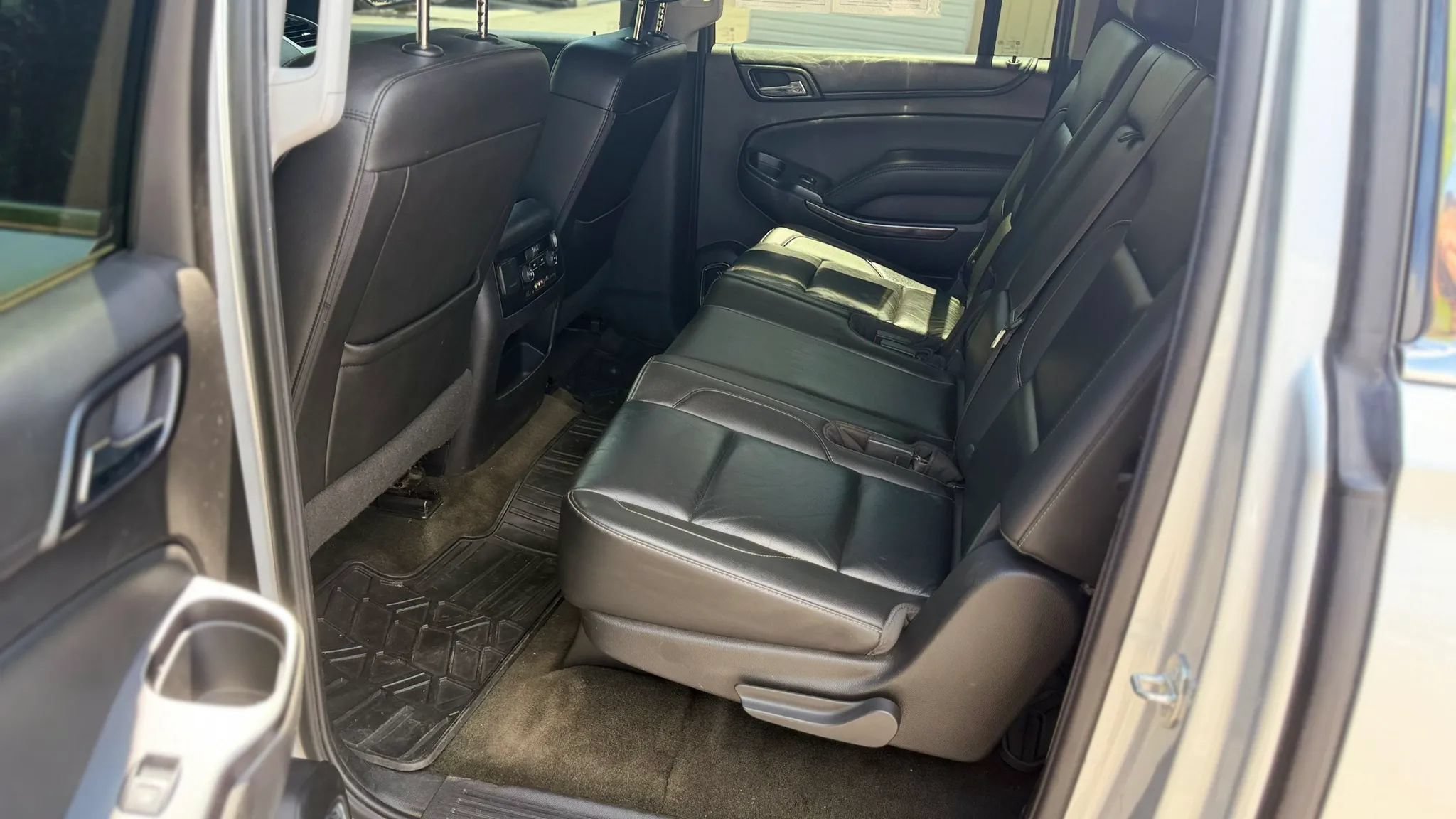 Used 2016 Chevrolet Suburban LT AWD/4WD image 12