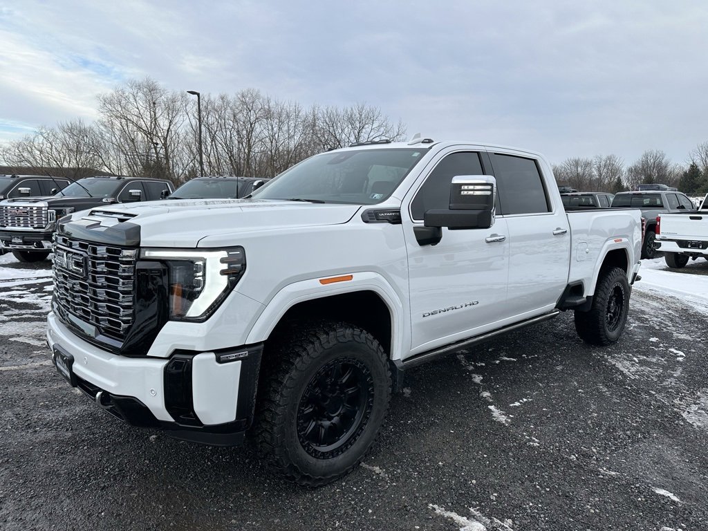 Used 2025 GMC Sierra 3500 Denali Ultimate image 15