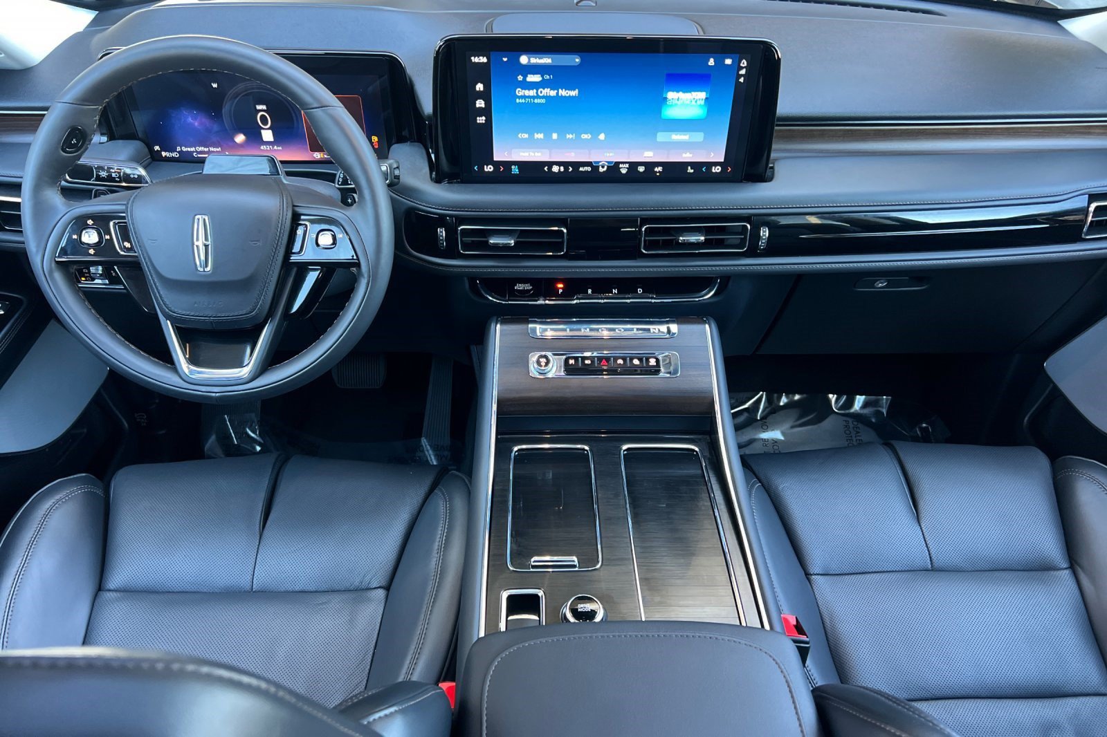 Used 2026 Lincoln Aviator Reserve AWD/4WD image 15