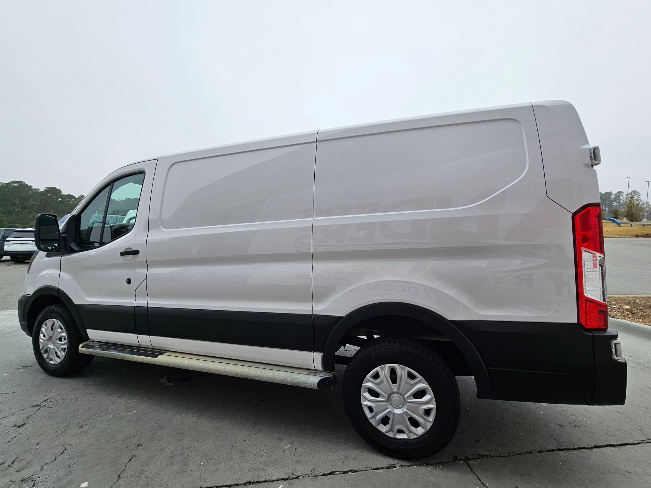 Used 2024 Ford Transit 250 Low Roof w/ Exterior Upgrade Package image 5