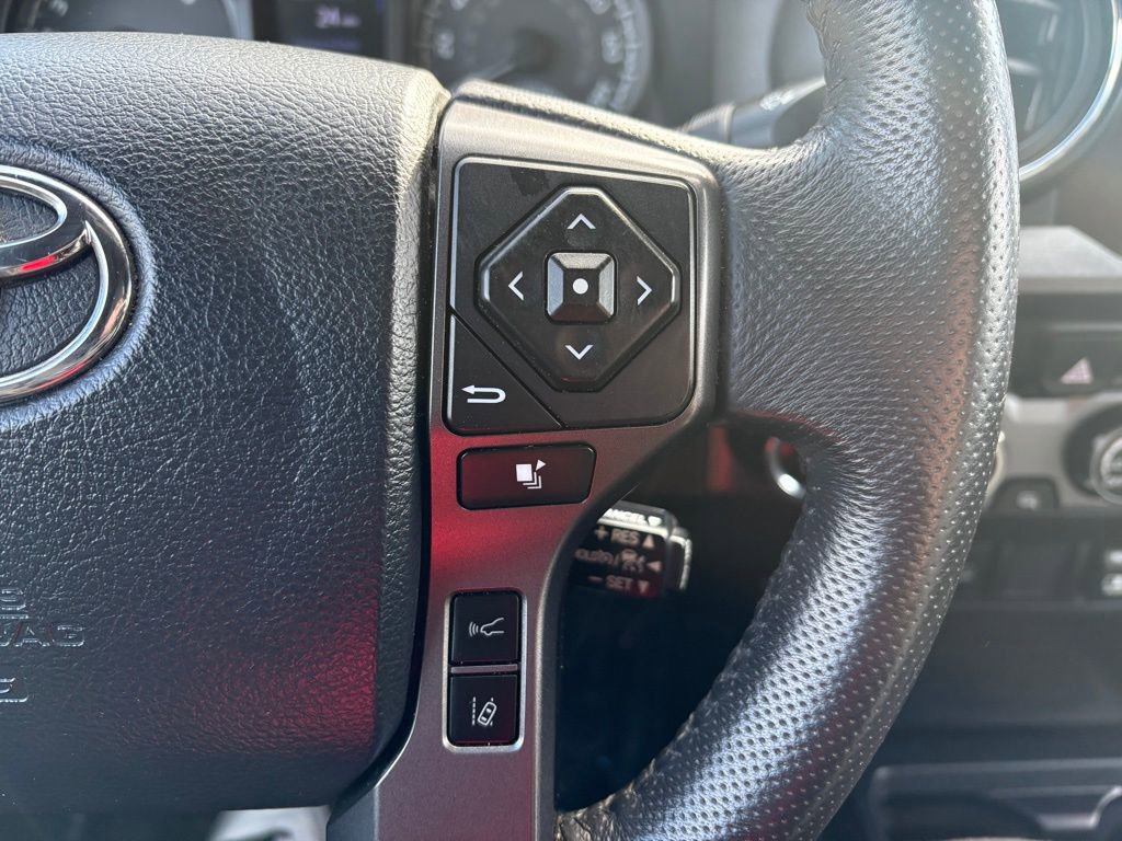 Certified 2019 Toyota Tacoma TRD Off-Road image 19